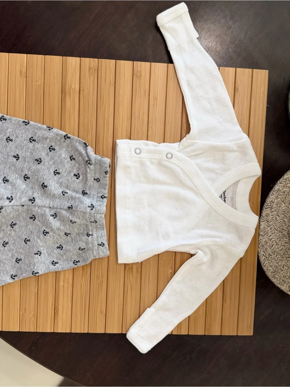 2 pieces Gerbor Baby Bodysuit + Anchor Print Leggings Bundle & Black pant